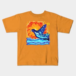 bird gliding Kids T-Shirt